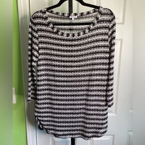 Splendid Lighweight 3/4 Length Sleeve Swester, size Small